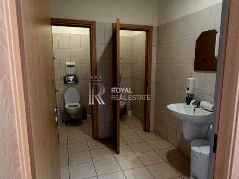 комерційна за адресою Володимирська вул., 101 к1