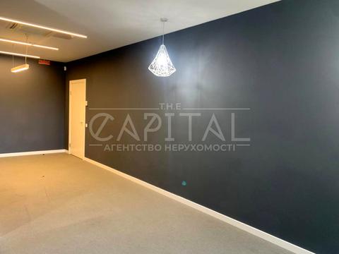 комерційна за адресою Володимира Івасюка просп. (Героїв Сталінграду), 4-А