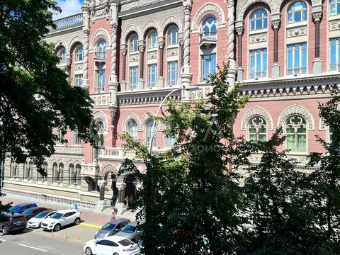 коммерческая по адресу Институтская ул., 16