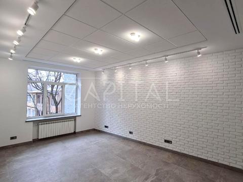 коммерческая по адресу Институтская ул., 16