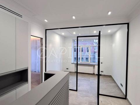 коммерческая по адресу Институтская ул., 16