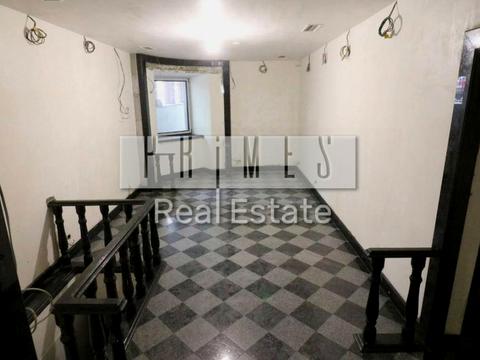 комерційна за адресою Лютеранська вул., 4