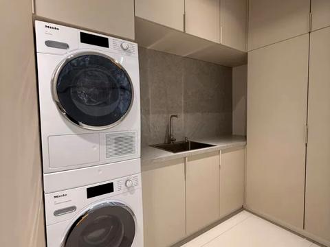 квартира за адресою Андрія Верхогляда вул. (Михайла Драгомирова), 15-Б