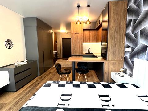 квартира за адресою Романа Левицького вул., 4