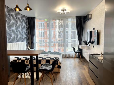 квартира за адресою Романа Левицького вул., 4