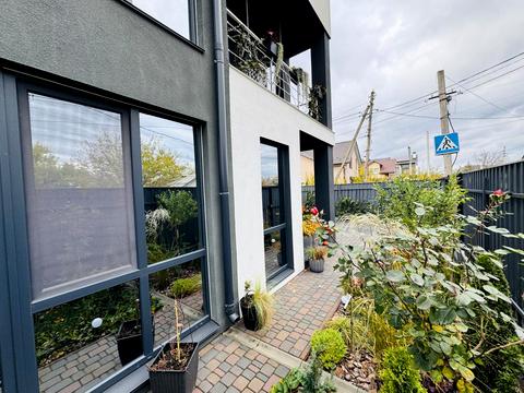 будинок за адресою Озерна вул.