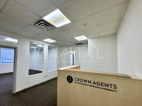 комерційна за адресою Шовковична вул., 42-44