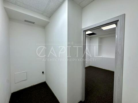 комерційна за адресою Шовковична вул., 42-44