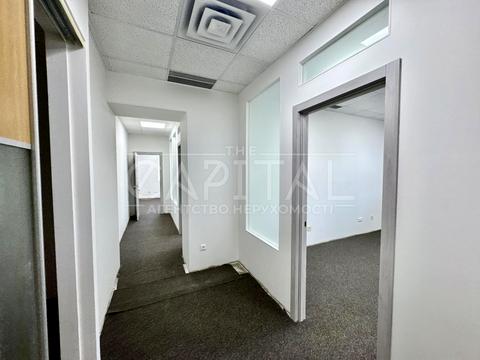 комерційна за адресою Шовковична вул., 42-44