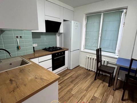 квартира за адресою Одеса, Академіка Заболотного вул., 44