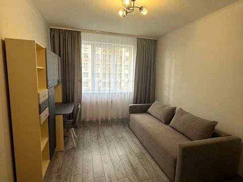 квартира за адресою Анни Ахматової вул., 22