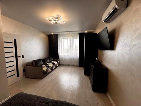 квартира за адресою Київ, Анни Ахматової вул., 21