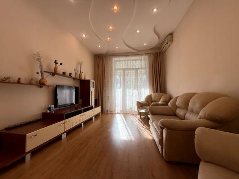 квартира по адресу Дмитрия Яворницкого просп. (Карла Маркса), 53-А