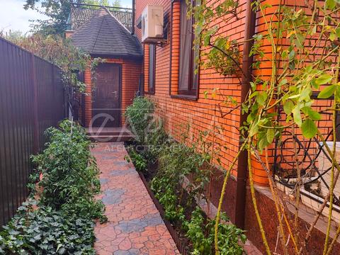 будинок за адресою Центральна вул.