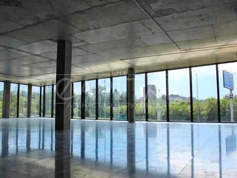 комерційна за адресою Київ, Столичне шосе, 999