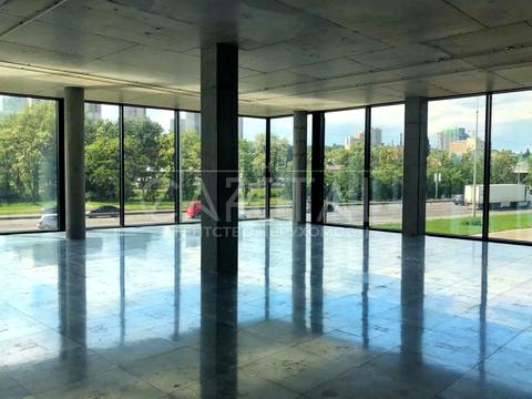 комерційна за адресою Київ, Столичне шосе, 999