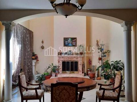 будинок за адресою Красная