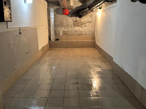 паркоместо по адресу Андрея Верхогляда ул. (Михайла Драгомирова), 4