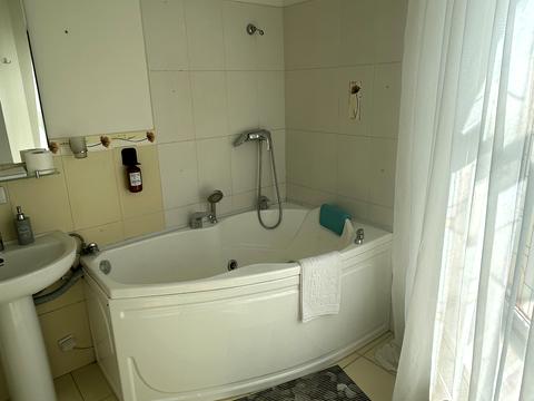 кімната за адресою Чорноморськ (Іллічівськ), Лазурна вул. (Гайдара), 1