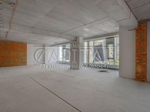 комерційна за адресою Левка Лук'яненка вул. (Маршала Тимошенка), 21