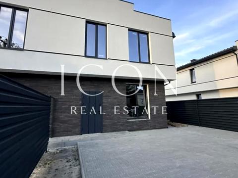 будинок за адресою Зоряна вул.