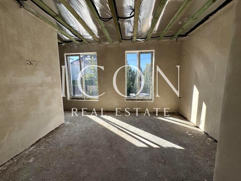 будинок за адресою Зоряна вул.