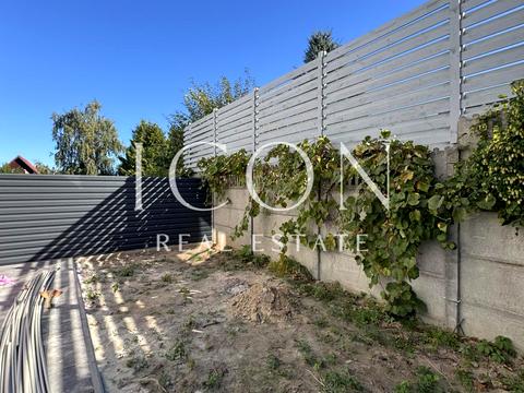 будинок за адресою Зоряна вул.