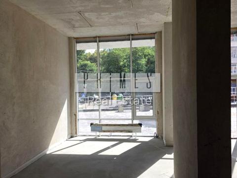 комерційна за адресою Загорівська вул. (Багговутівська), 25