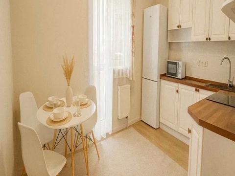 квартира по адресу Семьи Кульженков ул. (Дегтяренко Петра), 33