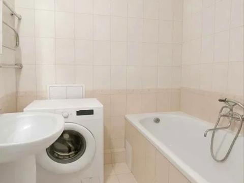 квартира по адресу Семьи Кульженков ул. (Дегтяренко Петра), 33