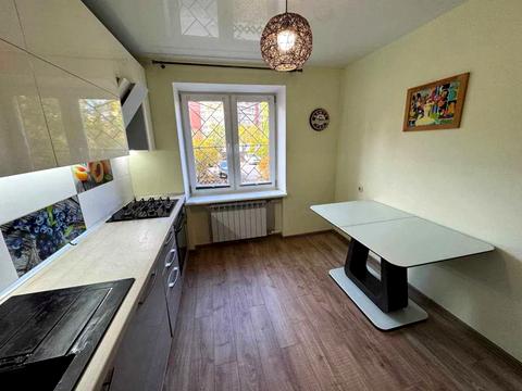 квартира за адресою Слави бульв., 8