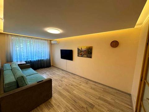 квартира за адресою Слави бульв., 8