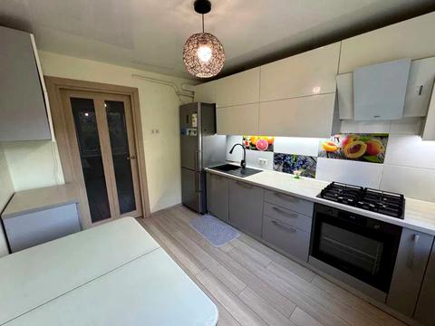 квартира за адресою Слави бульв., 8