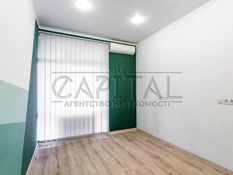 комерційна за адресою Оболонська набережна вул., 19