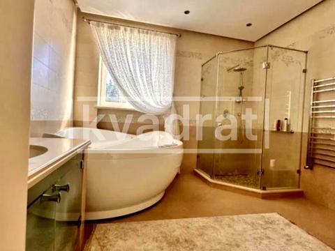 будинок за адресою Шкільна вул.