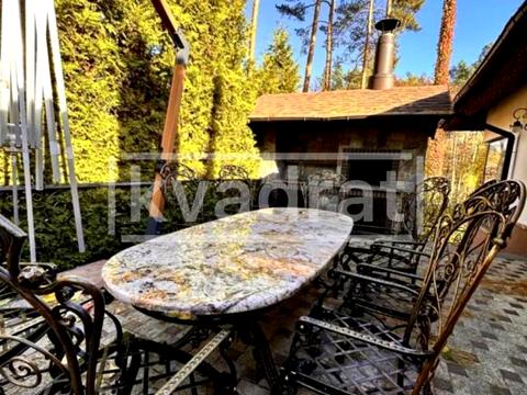 будинок за адресою Шкільна вул.