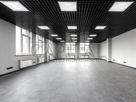 коммерческая по адресу Степана Бандеры просп. (Московський), 16