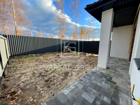 будинок за адресою Успішна, 1