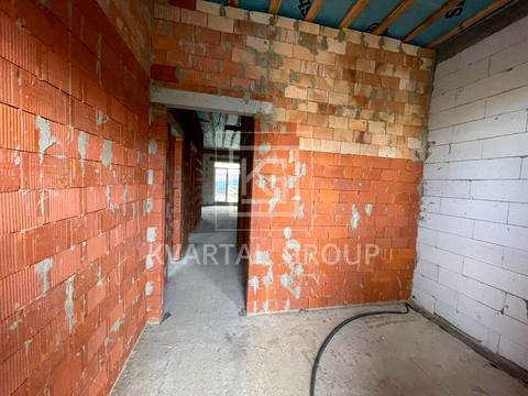 будинок за адресою Успішна, 1