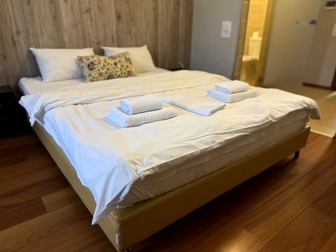 коммерческая по адресу Петра Сагайдачного ул., 1