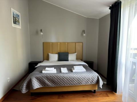 коммерческая по адресу Петра Сагайдачного ул., 1