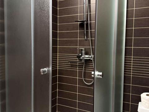 коммерческая по адресу Петра Сагайдачного ул., 1