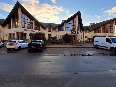 коммерческая по адресу Петра Сагайдачного ул., 1