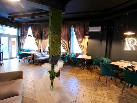 коммерческая по адресу Петра Сагайдачного ул., 1