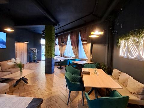 коммерческая по адресу Петра Сагайдачного ул., 1