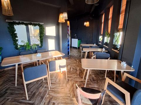 коммерческая по адресу Петра Сагайдачного ул., 1