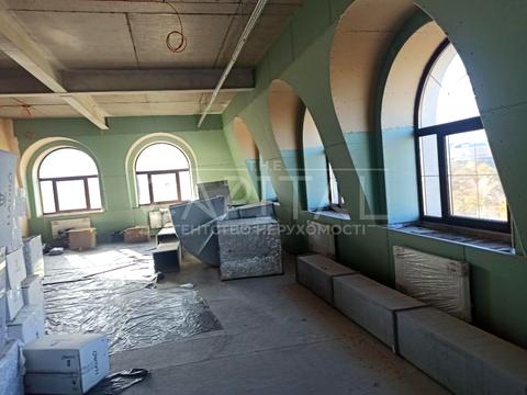 комерційна за адресою Вознесенський узвіз (Смирнова-Ласточкіна), 28