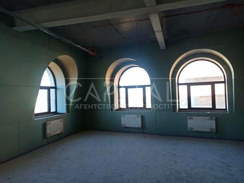 комерційна за адресою Вознесенський узвіз (Смирнова-Ласточкіна), 28