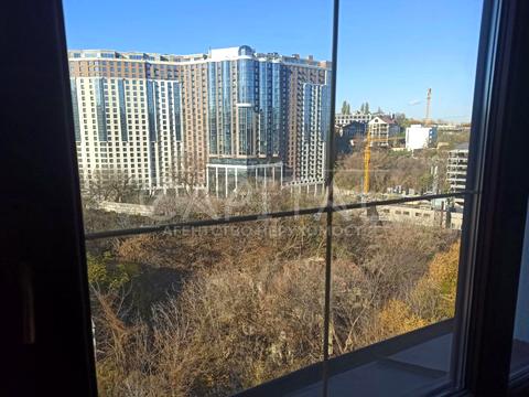 комерційна за адресою Вознесенський узвіз (Смирнова-Ласточкіна), 28