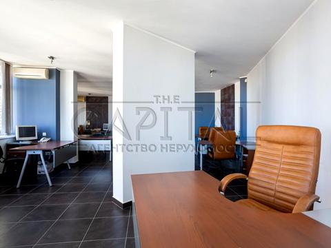 комерційна за адресою Микільсько-Слобідська вул., 2-Б